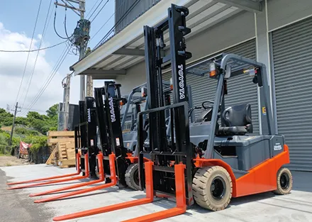 Forklift Follies: When Lifts Go Wobbly